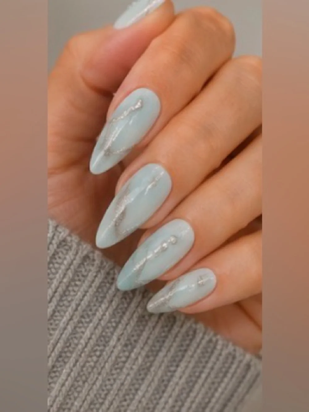 Stiletto Press-On Nails — Mint Green with Silver Glitter Swirl